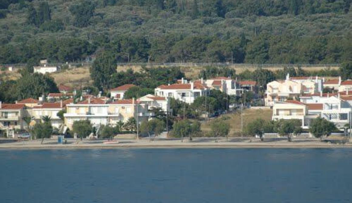 Βρέθηκε κατεστραμμένο φουσκωτό και άνδρας με βρεγμένα ρούχα στη Νεάπολη...