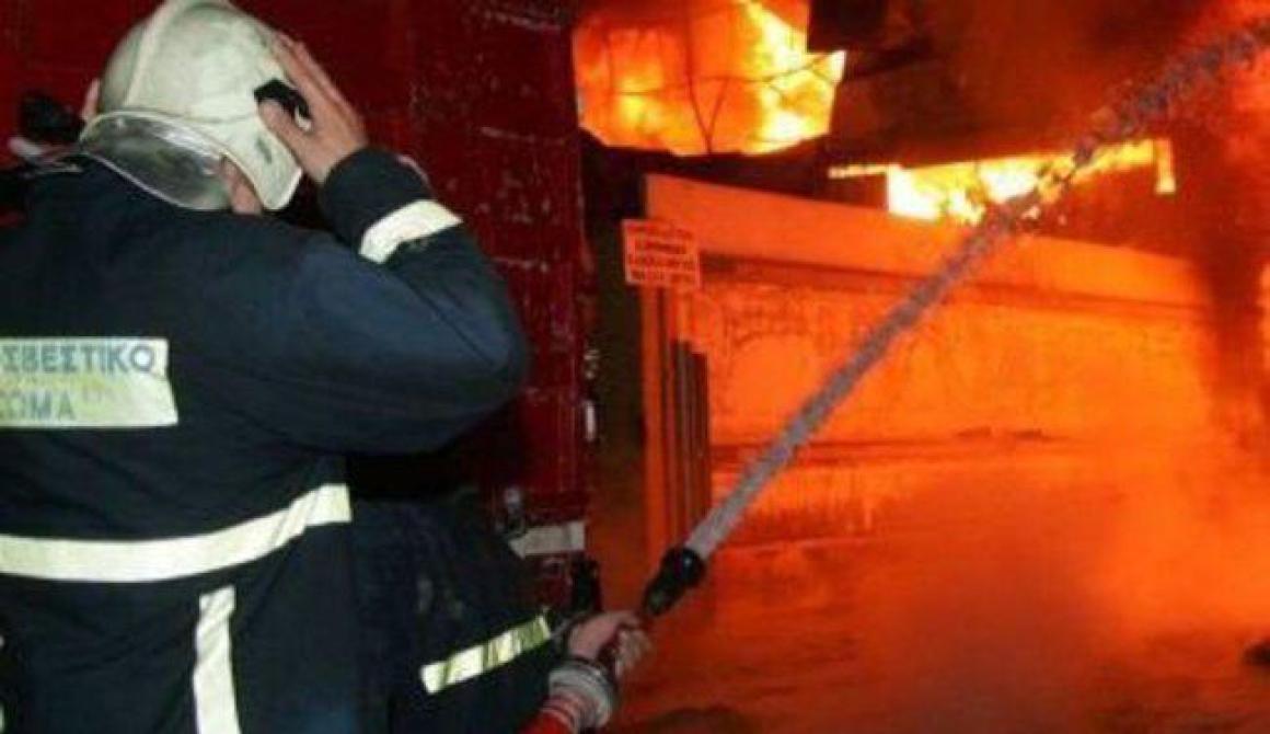 Φωτιά σε μονοκατοικία στο κέντρο της Μυτιλήνης