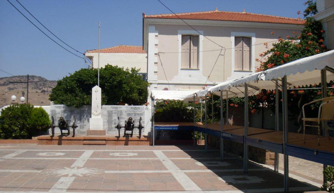 Πέτρα πλατεία Lesvosnews