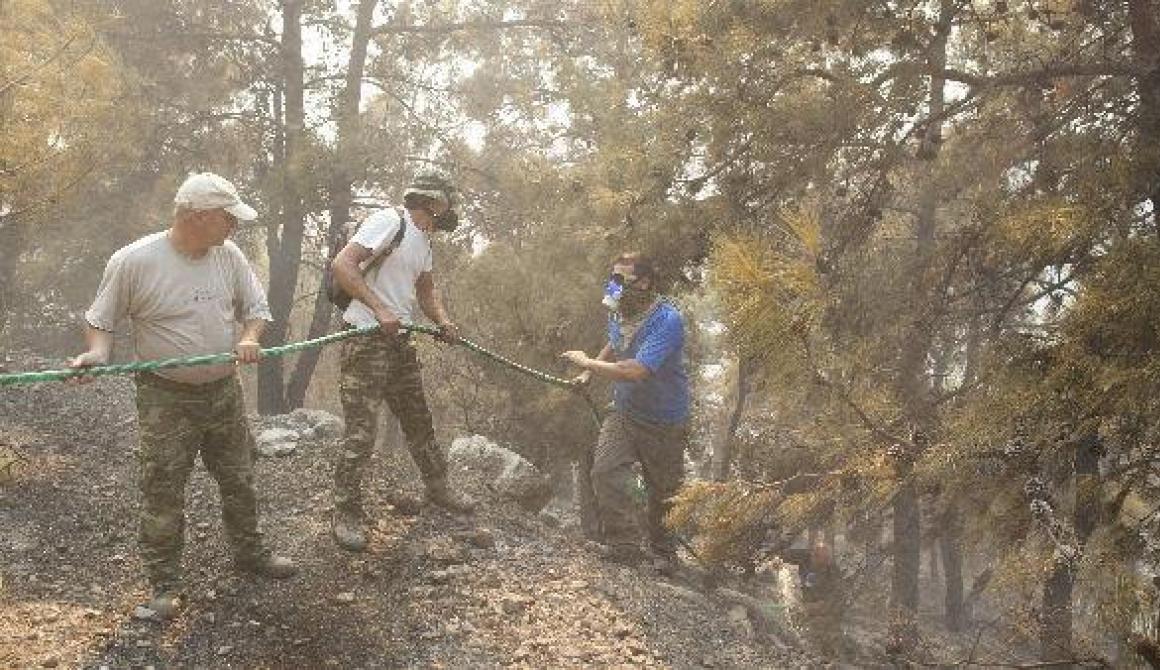 Κάηκε το 1/3 της Χίου