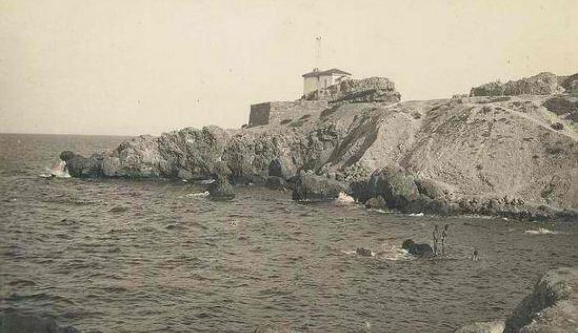 Φάρος Φυκιότρυπας Μυτιλήνης