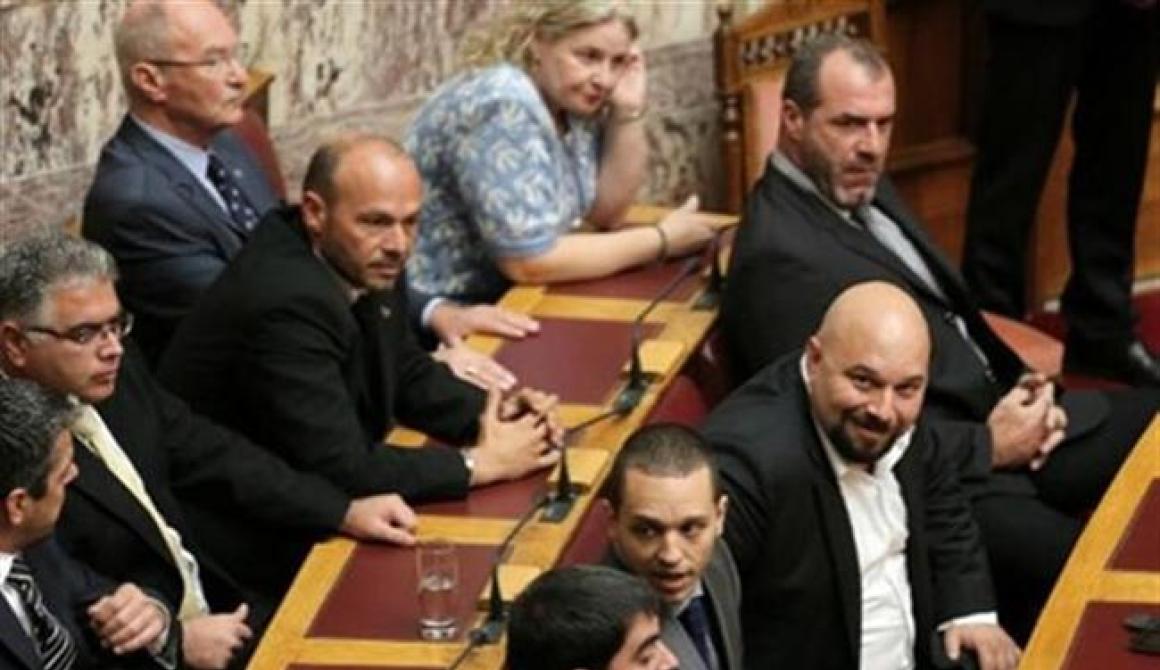 Την άρση ασυλίας των βουλευτών Ζαρούλια, Κασιδιάρη, Παναγιώταρου, Μπούκουρα και Β. Καπερνάρου ψήφισε η Βουλή