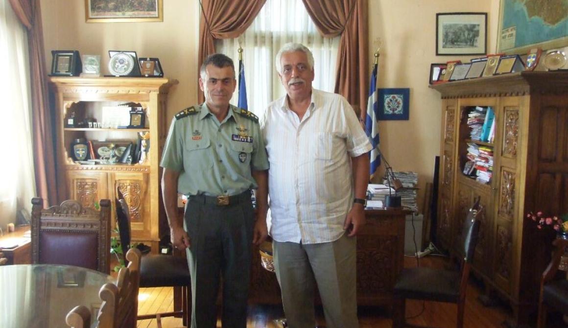 Συνάντηση Περιφερειάρχη με το νέο Διοικητή της 98 ΑΔΤΕ
