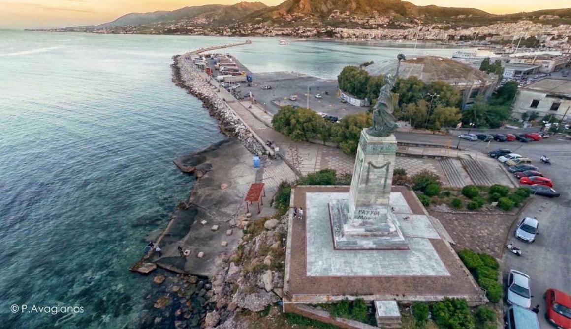 Μυτιλήνη! Από ψηλά είναι πιο ωραία... "Μαγική" φωτογραφία - έργο τέχνης από τον Παύλο Αβαγιανό.