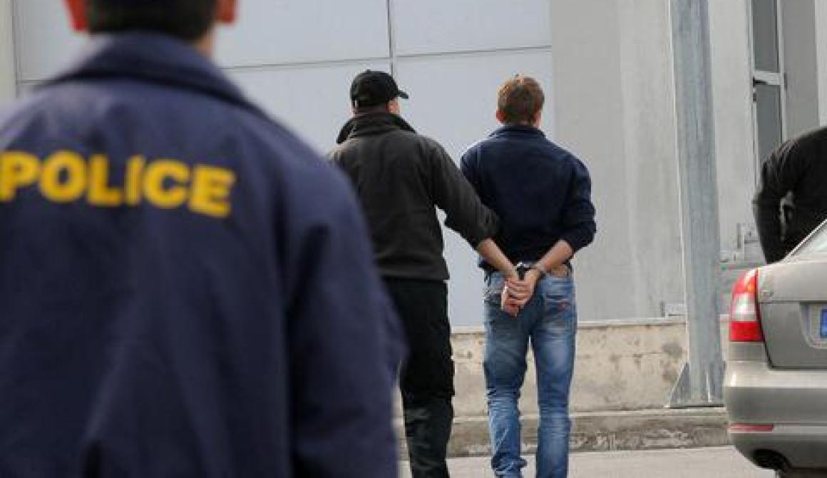 Διοικητής της Δίωξης και αστυνομικοί σε κύκλωμα ναρκωτικών