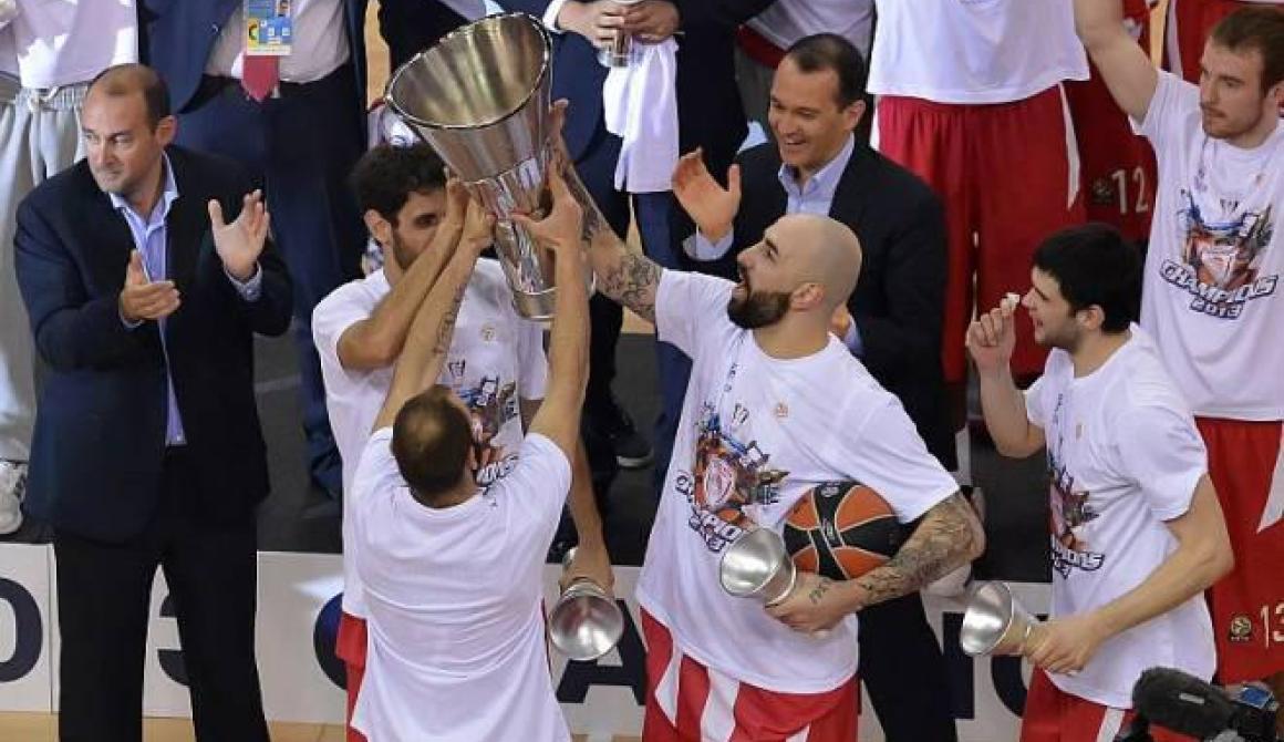 Θρίαμβος! Ολυμπιακός στην κορυφή της Ευρώπης