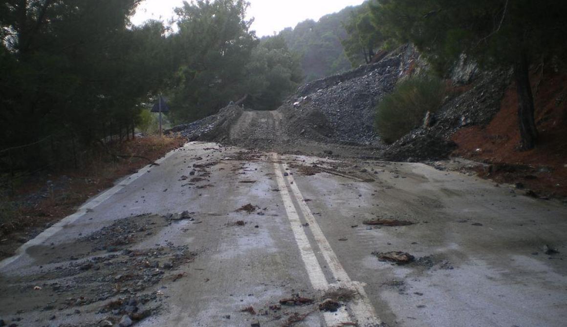 Έκλεισε ο δρόμος Βατερά - Σταυρός 