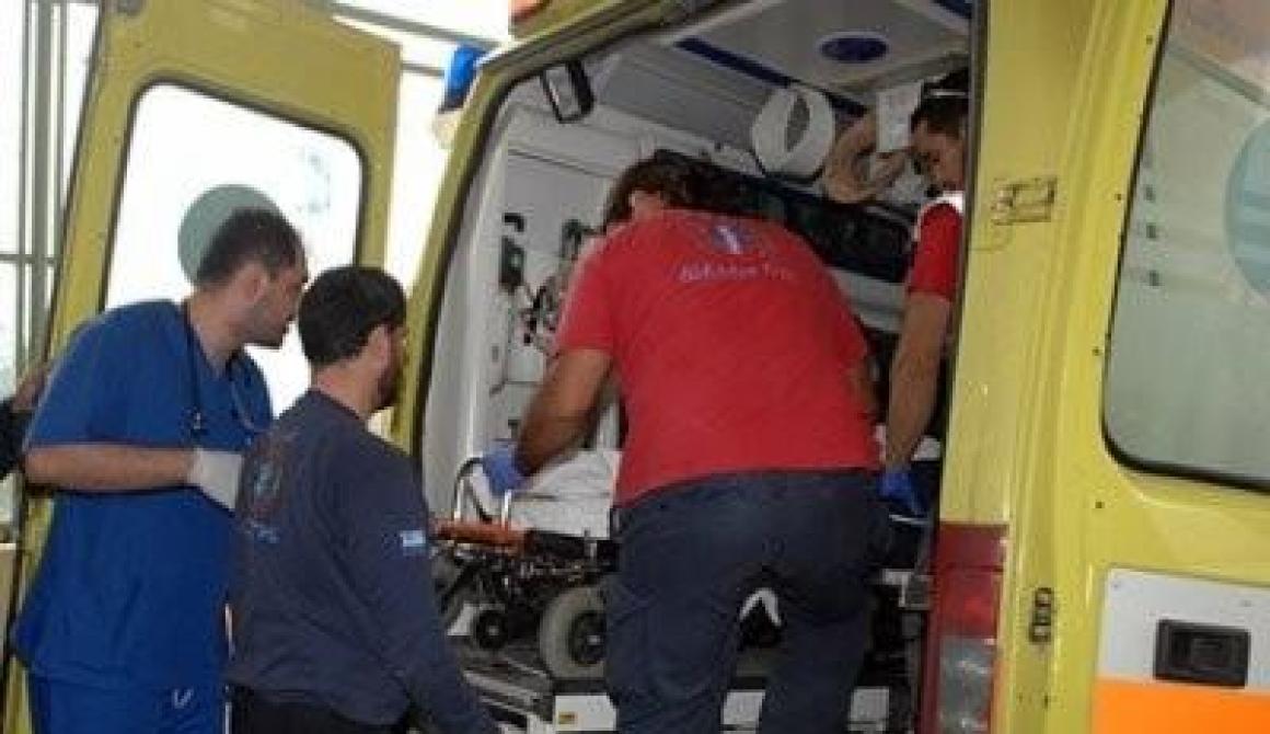 Μετωπική σύγκρουση στο Ίππειος