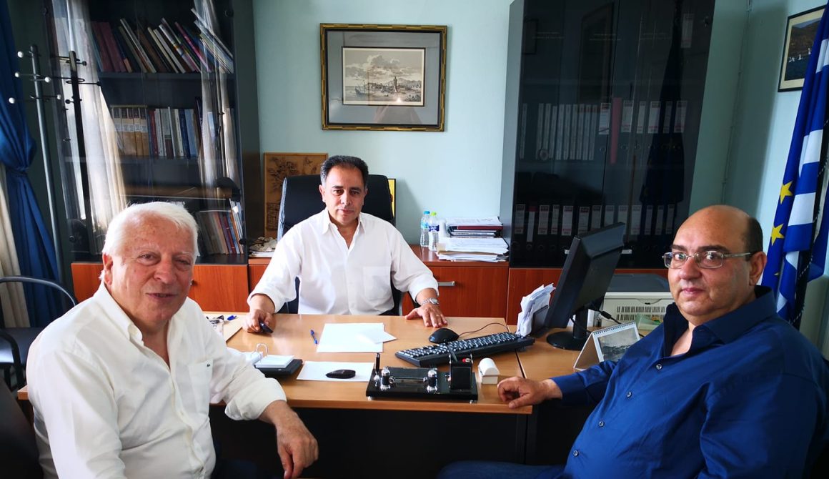 Η συνάντηση των 3 στο γραφείο του αντιπεριφερειάρχη Λέσβου Στρατή Κύτελη 