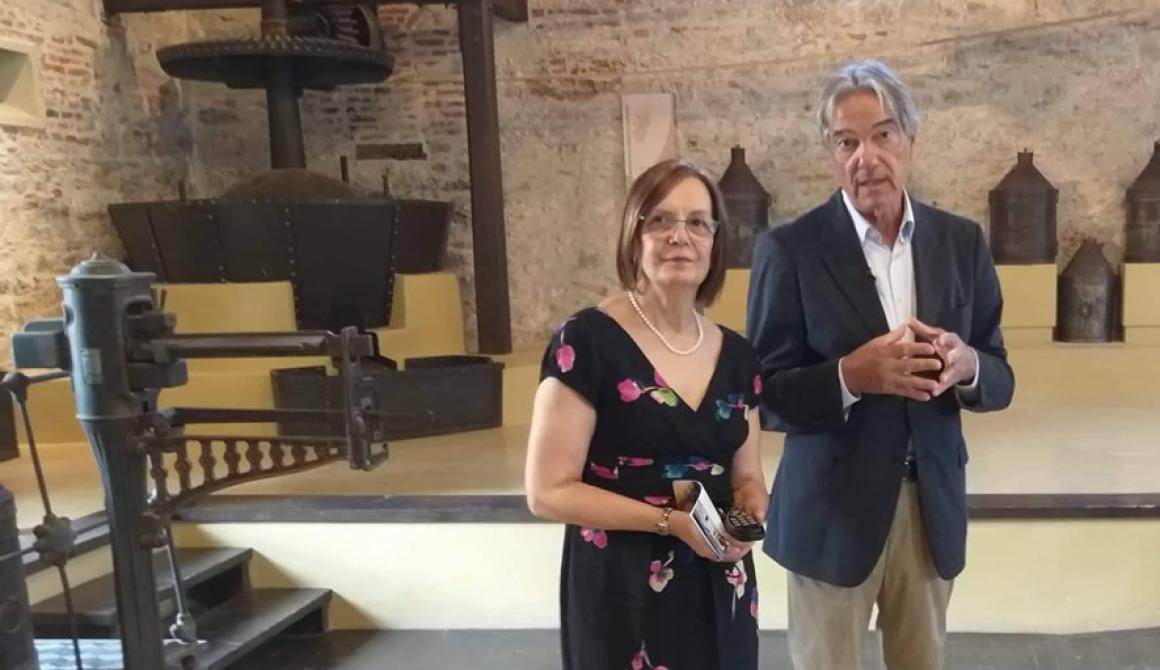 Στο Ελαιουργείο- Μουσείο Βρανά η Υπουργός Πολιτισμού Μυρσίνη Ζορμπά μαζί με το Ν. Σηφουνάκη