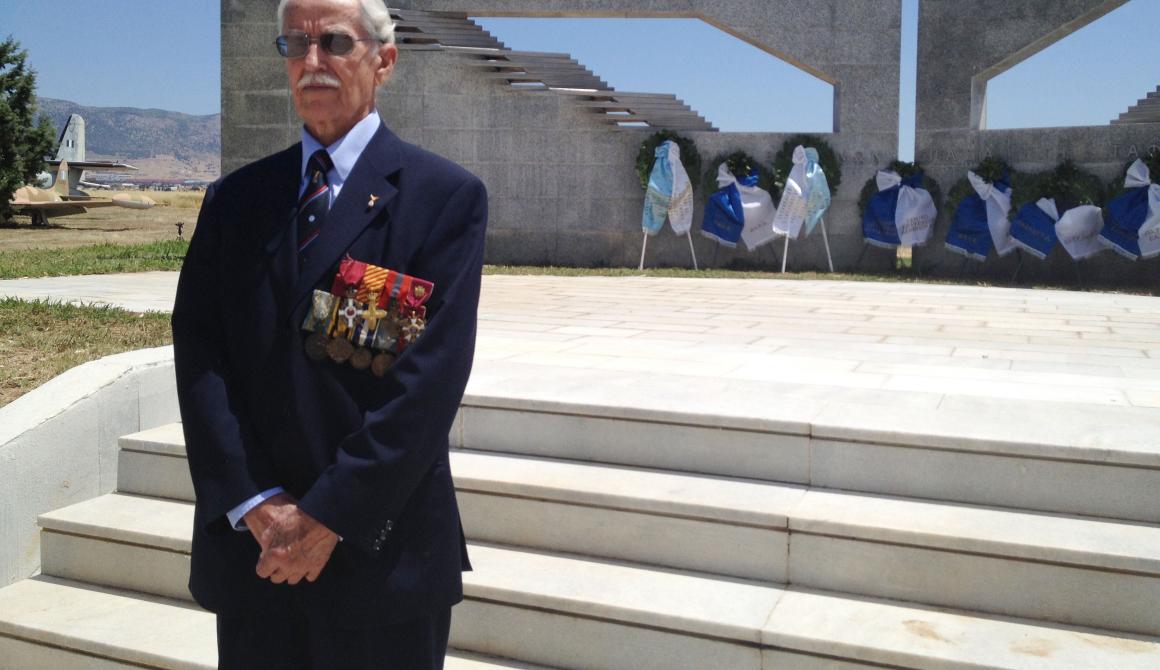 «Να μη ξεχνάμε, να τιμούμε και να επαγρυπνούμε» - Κωνσταντίνος Χατζηλάκος: Ένας από τους τελευταίους αεροπόρους της γενιάς του '40