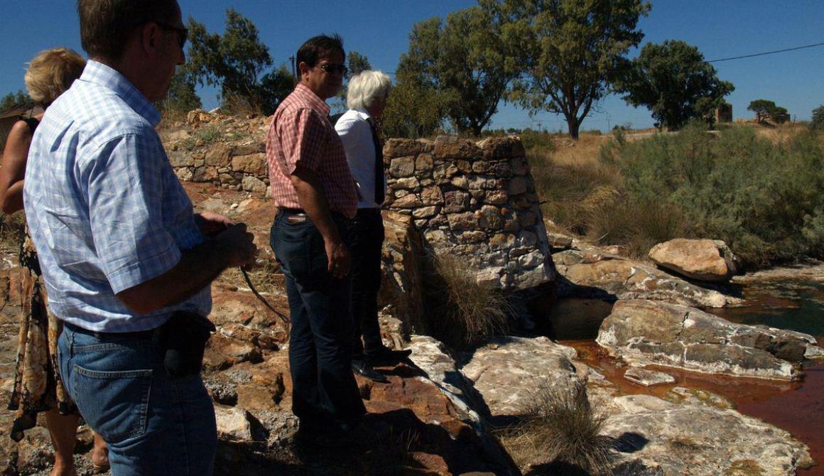 Στις φυσικές αναβλύσεις των θερμοπηγών Πολυχνίτου