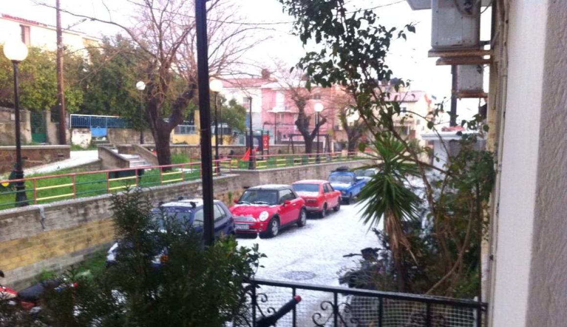 Ισχυρή χαλαζόπτωση στη Μυτιλήνη 