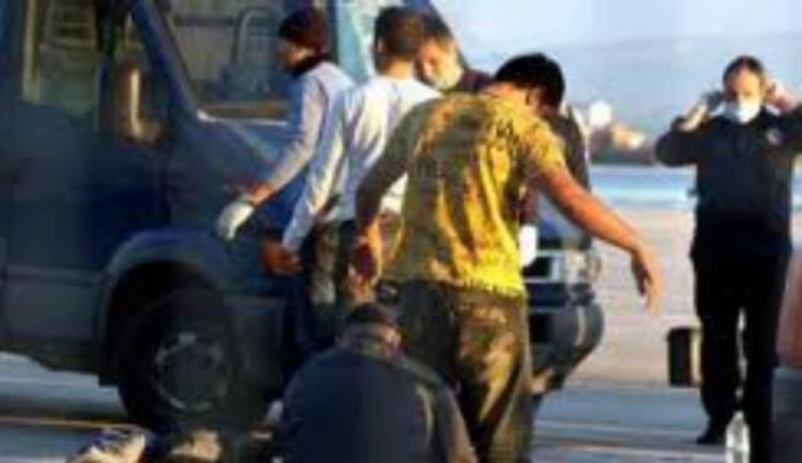 Σύλληψη 40χρονου διακινητή - Είχε μεταφέρει παράνομα  25 αλλοδαπούς στη Μυτιλήνη