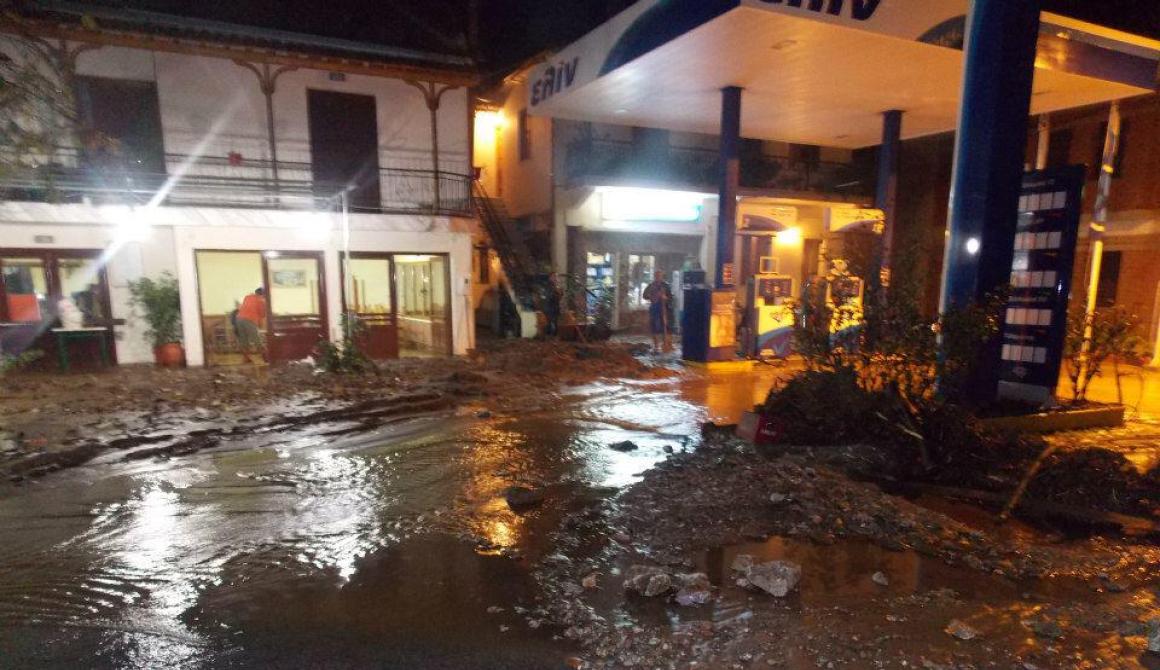 Φωτογραφίες καταστροφής από την  Αγιάσο