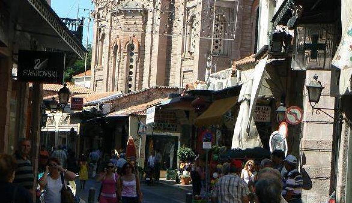 Θα «βρέχει»... πρόστιμα από σήμερα στην Ερμού Μυτιλήνης