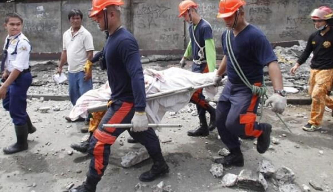 Τουλάχιστον 100 νεκροί από το σεισμό στις Φιλιππίνες  