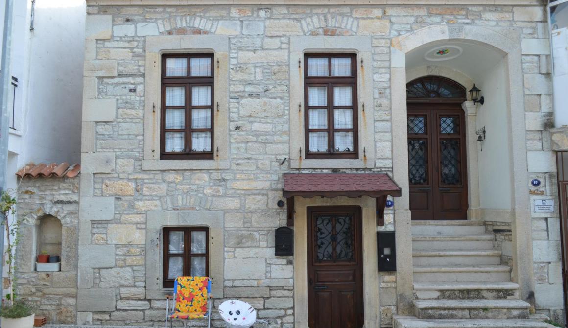 Ελληνικά σπίτια στη Φώκαια Lesvosnews