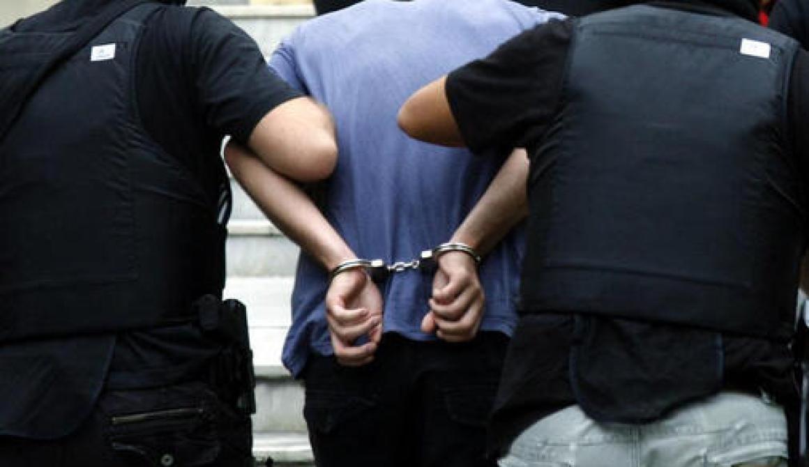 35χρονος έκλεψε τρεις φόρες το ίδιο παντοπωλείο στη Βρίσα 