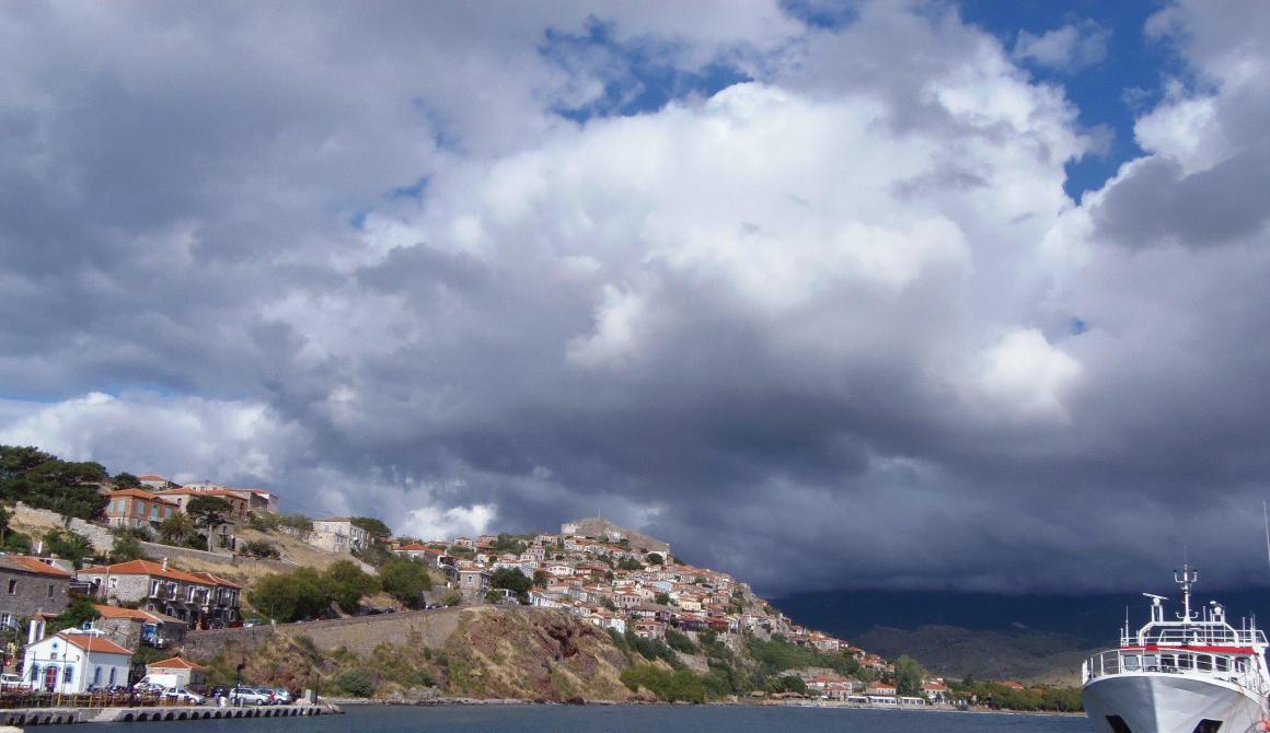 Λίγες δόσεις από φθινοπωρινή διάθεση και μεγάλες δόσεις από την ομορφιά ... Μόλυβος για κάθε εποχή 