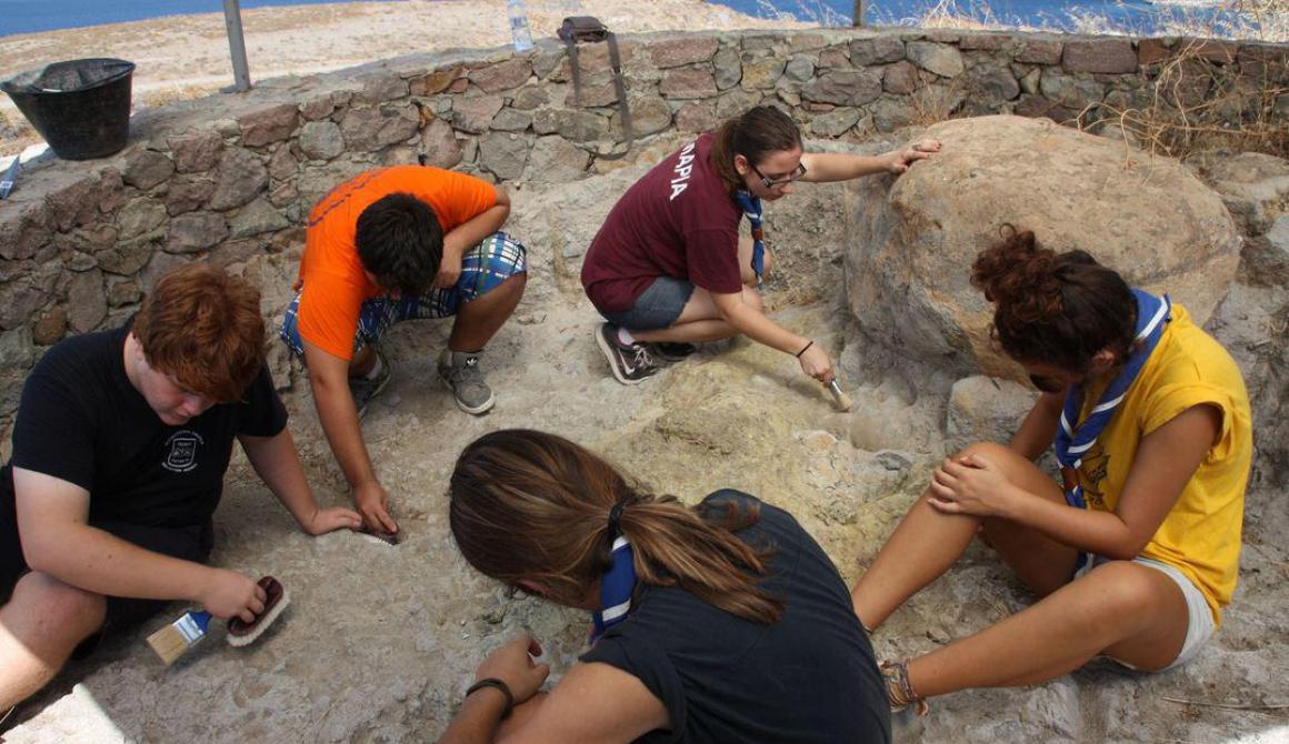 Δράσεις Ανιχνευτών στο Απολιθωμένο Δάσος Λέσβου