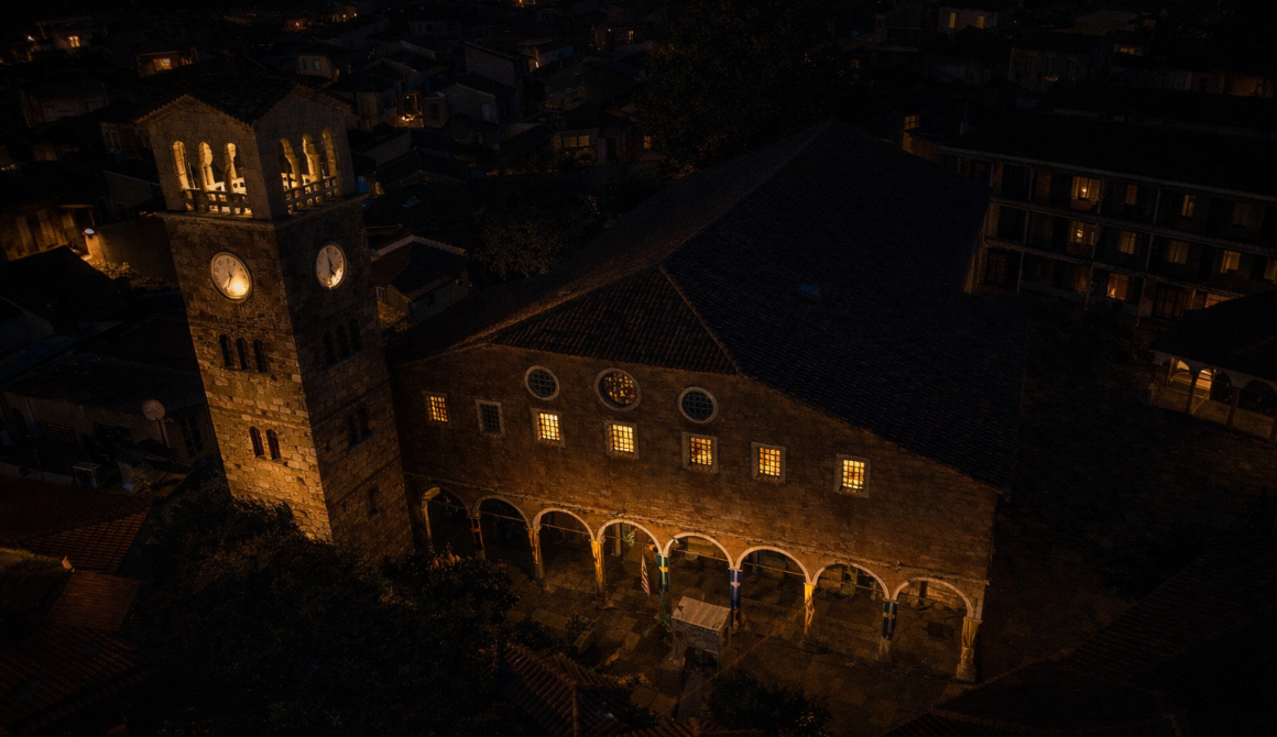 Το ντοκιμαντέρ του parapolitika.gr αποκαλύπτει την ιστορία της θαυματουργής εικόνας της Παναγίας Αγίας Σιών στην Αγιάσο Λέσβου και το φιρμάνι του σουλτάνου που άλλαξε το χωριό.