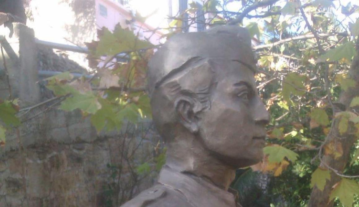 Αποκαλυπτήρια προτομής του  Γιώργου Σαμαρίδη (Καπετάν Λογοθέτη) στο Πολιχνίτο