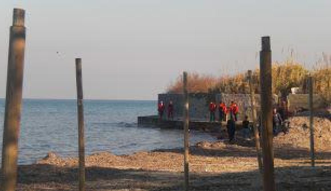 15 νυχτερινές αφίξεις στην παραλία  Θερμής Λέσβου