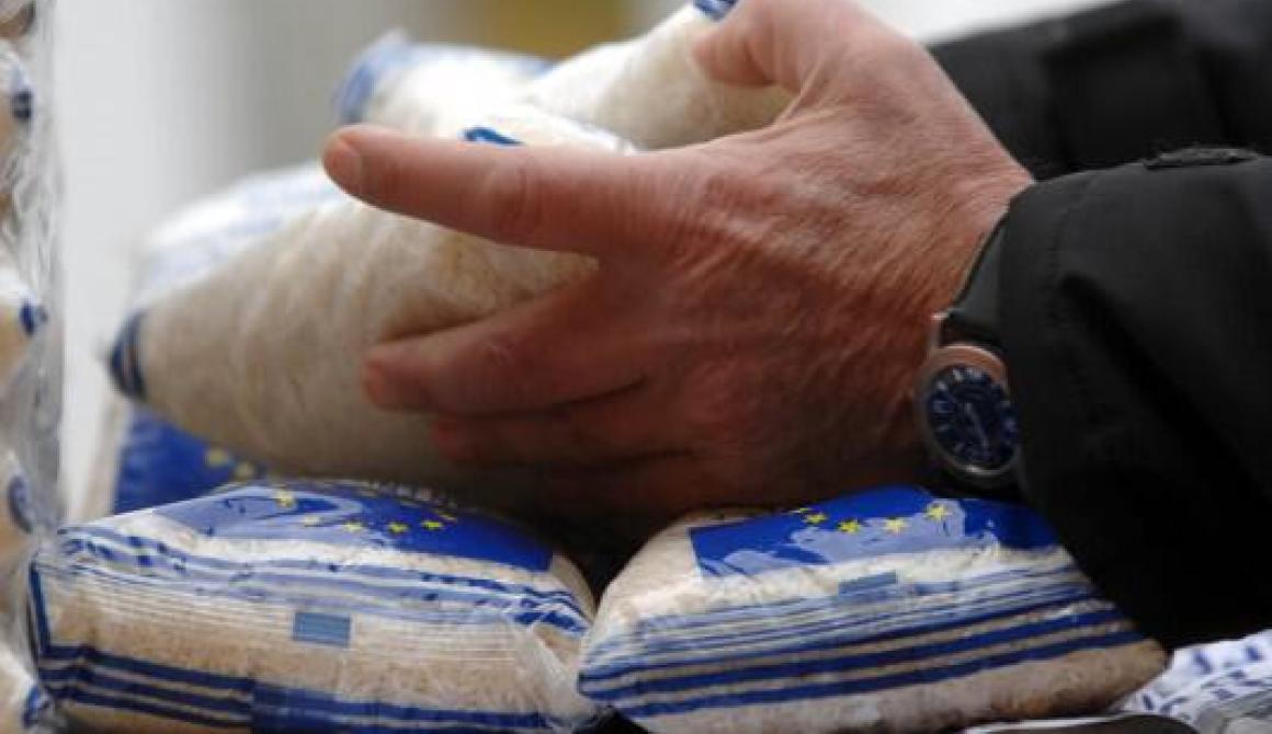 «Βρώμικα παιχνίδια» με τη διανομή τροφίμων σε απόρους της Λέσβου