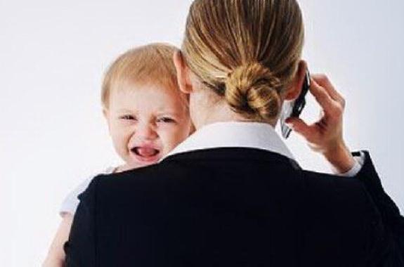 Μια διαφορετική συζήτηση: 4 γυναίκες συζητούν για την κρίση στη TVM