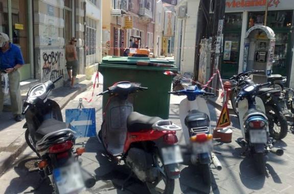 Επιτέλους! Πλακόστρωση στην οδό Κομνηνάκη