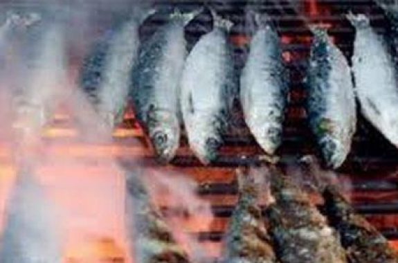 Γιορτή Σαρδέλας στη Σκάλα Λουτρών Λέσβου Lesvosnews