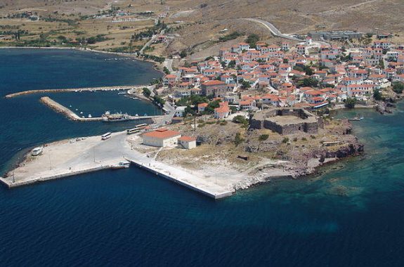 Περιφέρεια Β.Αιγαίου: Αβάσιμα δημοσιεύματα σχετικά με το έργο του Λιμένα Σιγρίου μόνο ζημιά μπορούν να επιφέρουν