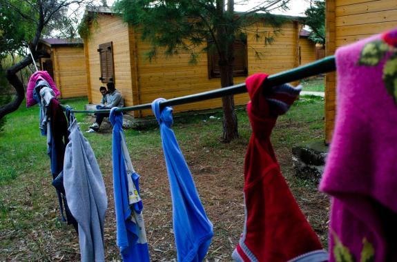 «Ανθρωποφαγία στα ΜΜΕ με το ναυάγιο με τους νεκρούς πρόσφυγες στη Λέσβο» του Στέλιου Κραουνάκη