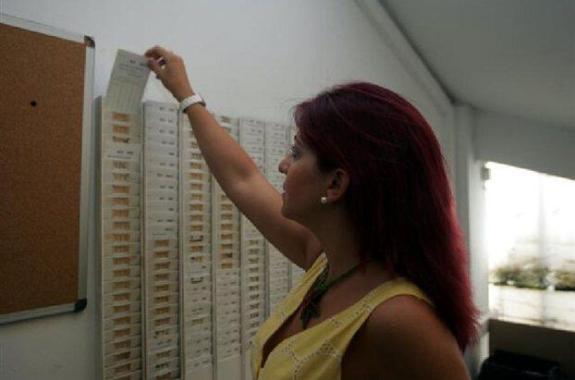 Ανοιχτό «παράθυρο» για διορισμούς σε μεγάλα νησιά