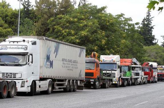 Ανέστειλαν την απεργία οι ιδιοκτήτες φορτηγών