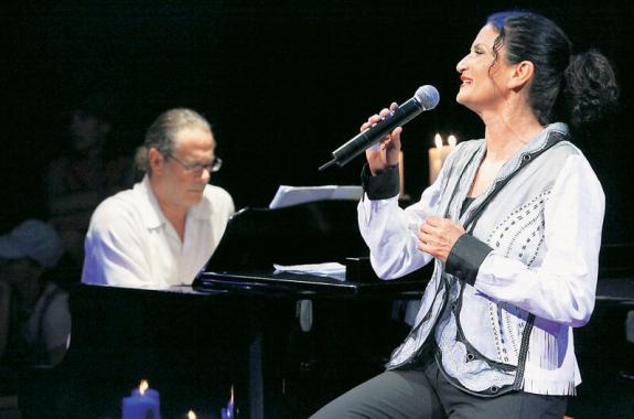 Συναυλία της Άλκηστις Πρωτοψάλτη και του Στέφανου Κορκολή