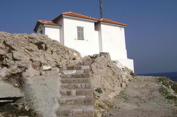 Φάρος Φυκιότρυπας Μυτιλήνης