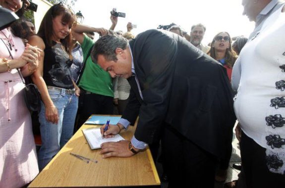 Μυτιλήνη:συγκέντρωση υπογραφών από τους Ανεξάρτητους Έλληνες για το μνημόνιο