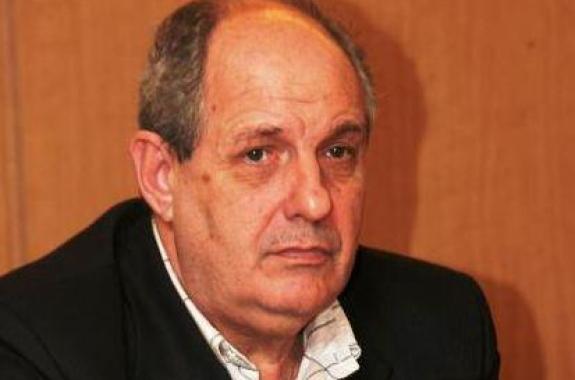 Ερώτηση Τέρενς Κουίκ για τα κενά των εκπαιδευτικών στη Λέσβο