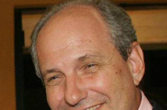 Ερώτηση στη Βουλή για το θέμα των δεδουλευμένων των ειδικευόμενων ιατρών