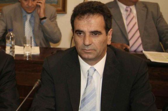 Πρόκληση: το ολοήμερο σχολείο Άγρας παύει να λειτουργεί λόγω απόσπασης της δασκάλας σε γραφείο Βουλευτή!