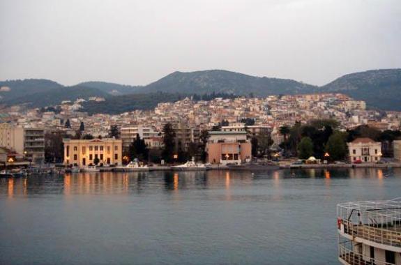 Ινδός οικονομολόγος μας βρήκε λύση:«Αδειάστε Ρόδο, Κέρκυρα και Λέσβο και πουλήστε τα για να ξεχρεώσετε»