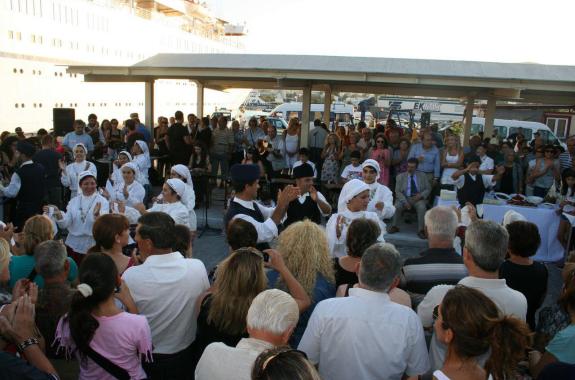 900 Κύπριοι στη Μυτιλήνη-Εκδήλωση υποδοχής στο λιμάνι