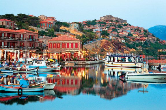 Mόλυβος: Σαγηνευτικός αριστοκράτης