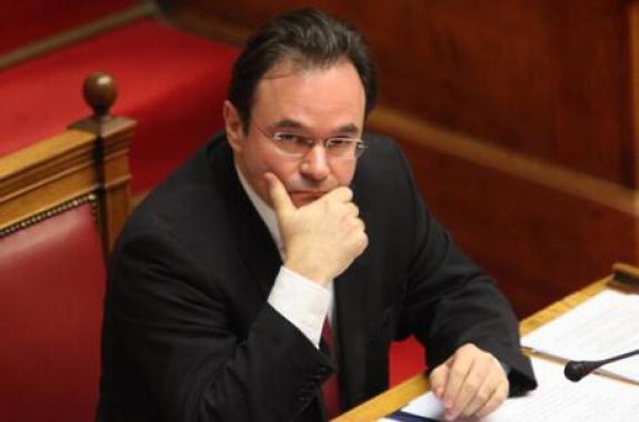 Προανακριτική επιτροπή μόνο για τον Γιώργο Παπακωνσταντίνου