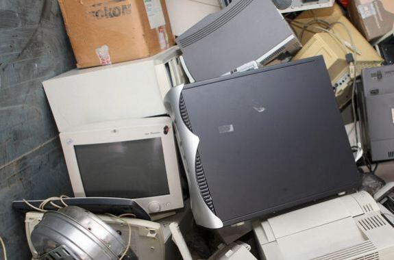 Έκαναν «ανακύκλωση» ηλεκτρικών συσκευών κλέβοντας... Σύλληψη 4 ατόμων στη Μυτιλήνη