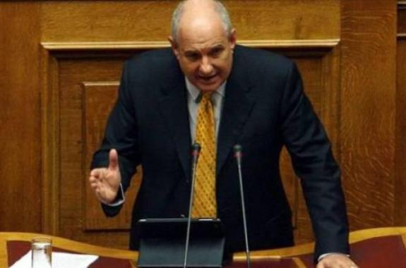 Ερώτηση Τέρενς Κουίκ για τη μεταφορά των μαθητών