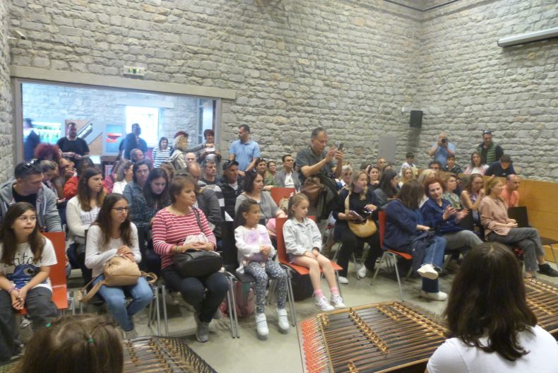 8) Γεμάτη και η αίθουσα στο Μουσείο Περιβάλλοντος του ΠΙΟΠ, στη Στυμφαλία