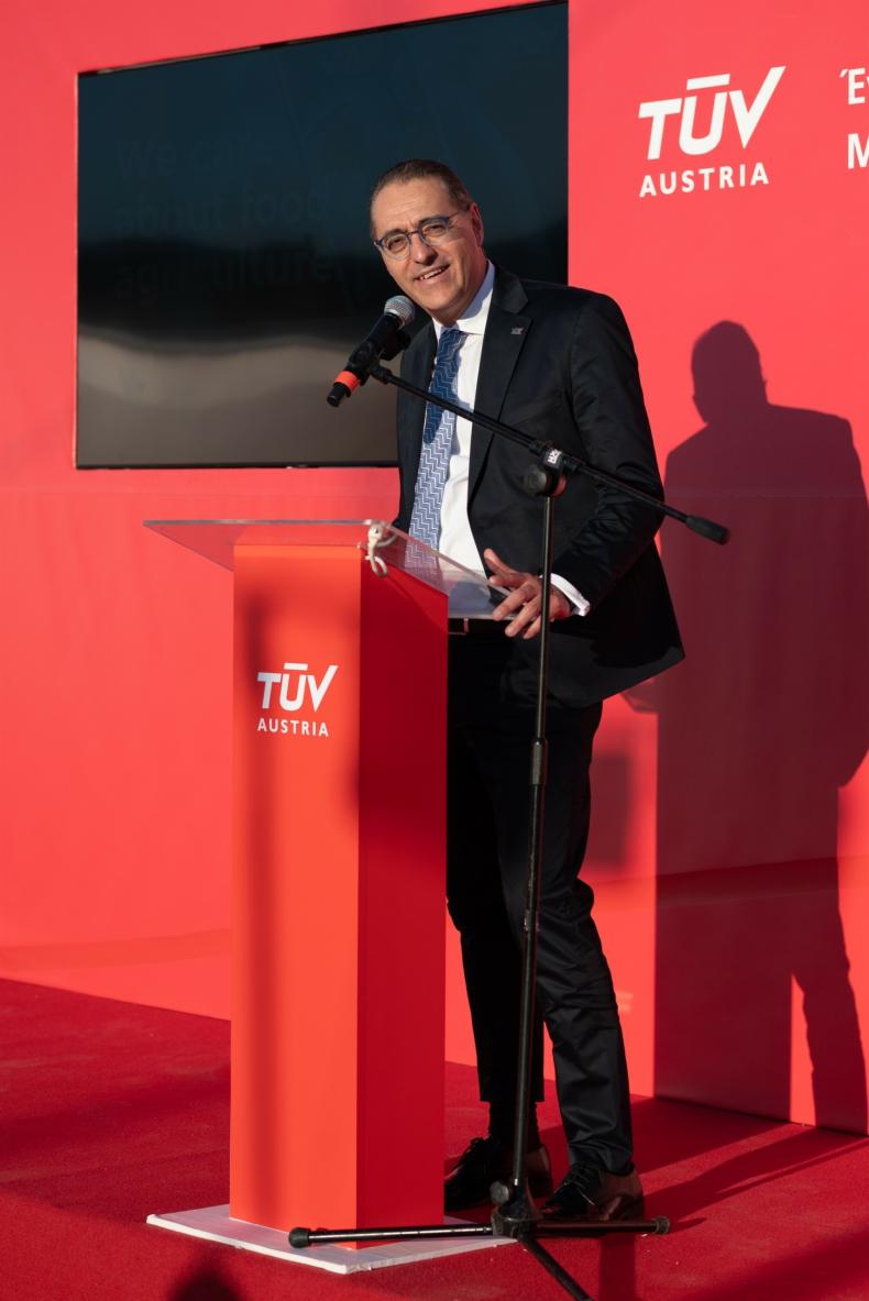 tuv3